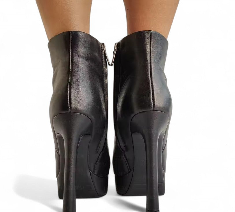 Yons elegant high heel ankle boots, black