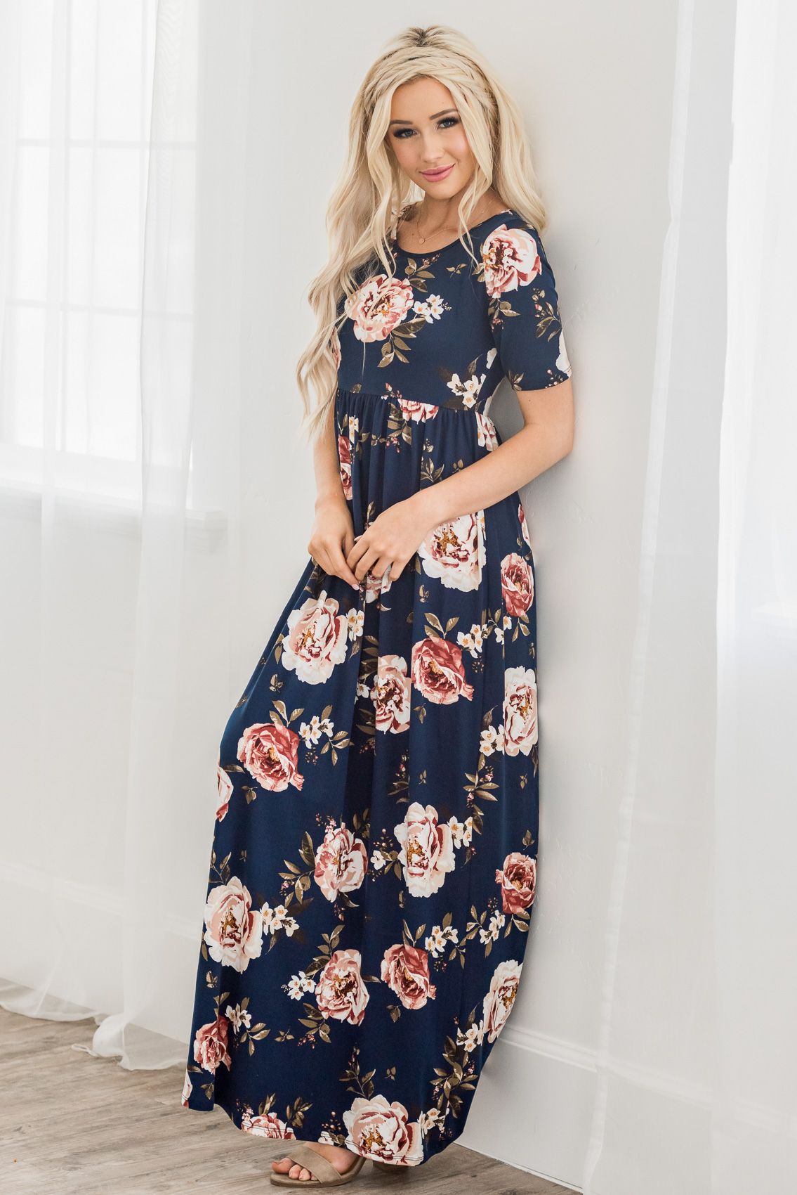 2025 Women's Maxi Dress in Elegant Floral Print